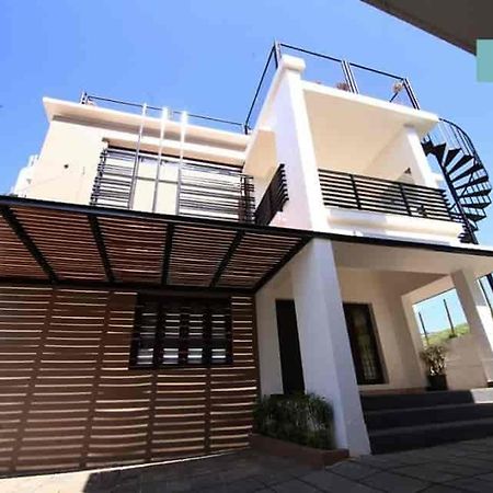 Ezebella Luxury Service Villa Udagamandalam Exterior foto